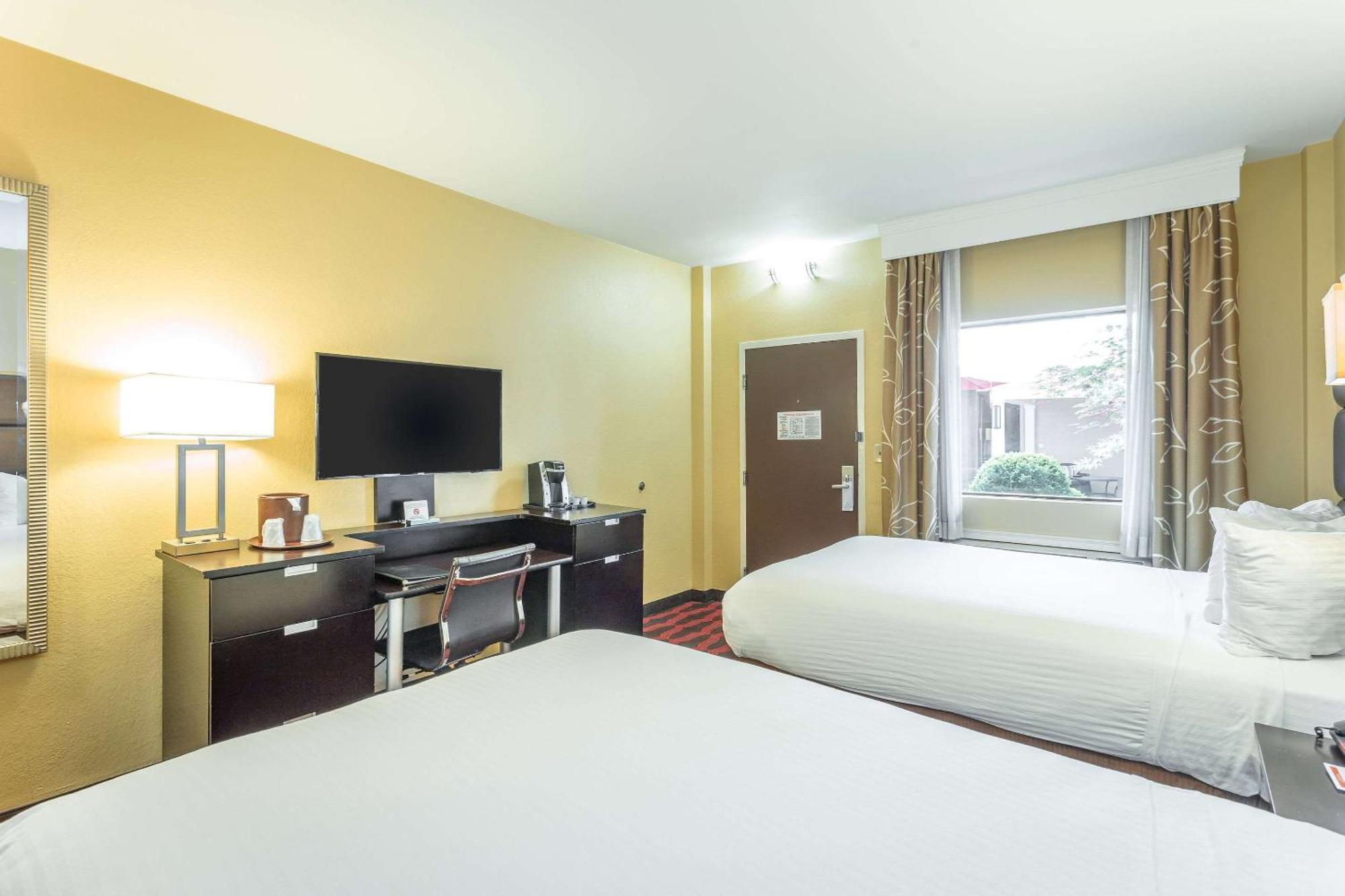 Inn At The Peachtrees, Ascend Hotel Collection Atlanta Esterno foto