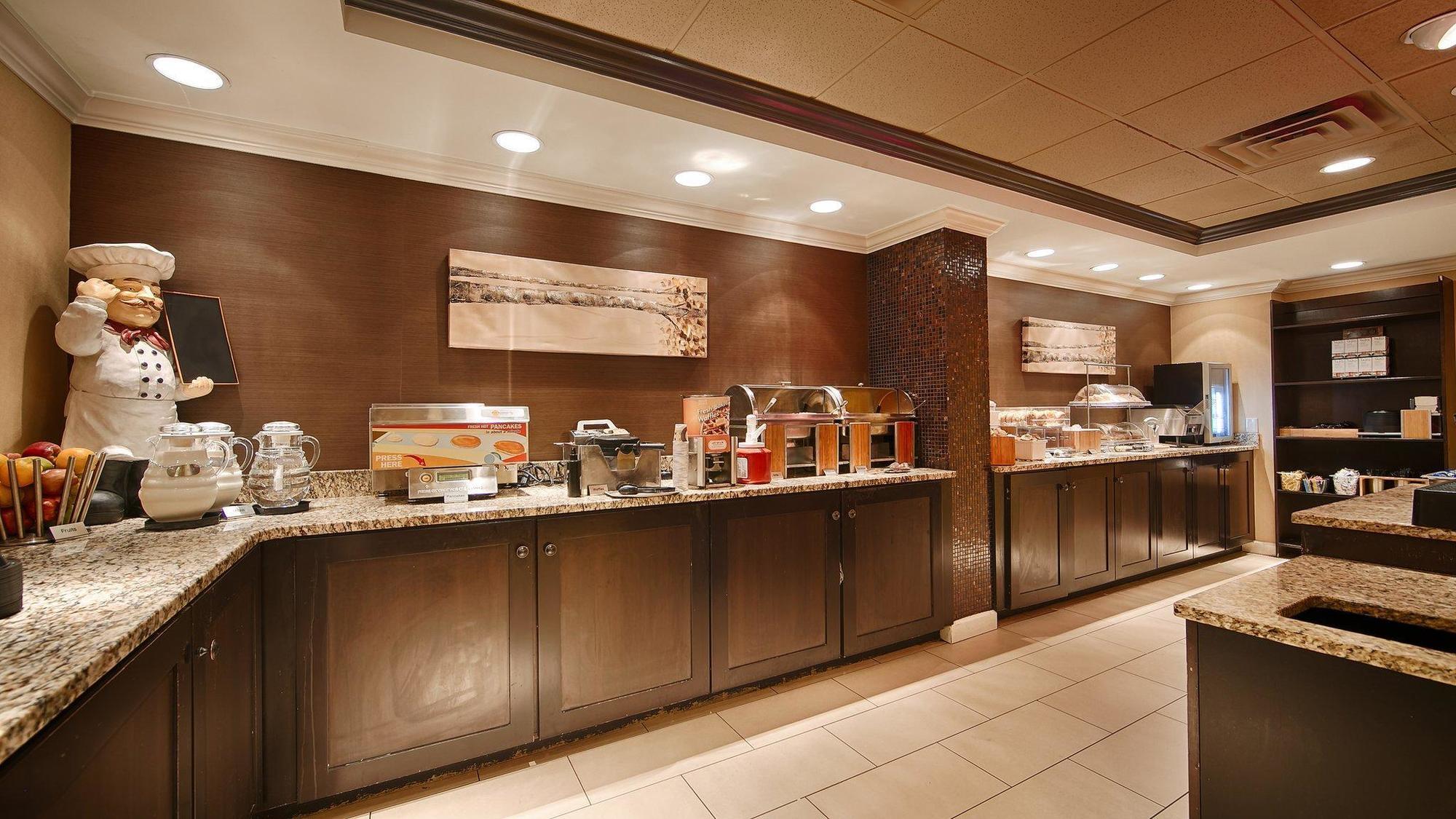 Inn At The Peachtrees, Ascend Hotel Collection Atlanta Esterno foto